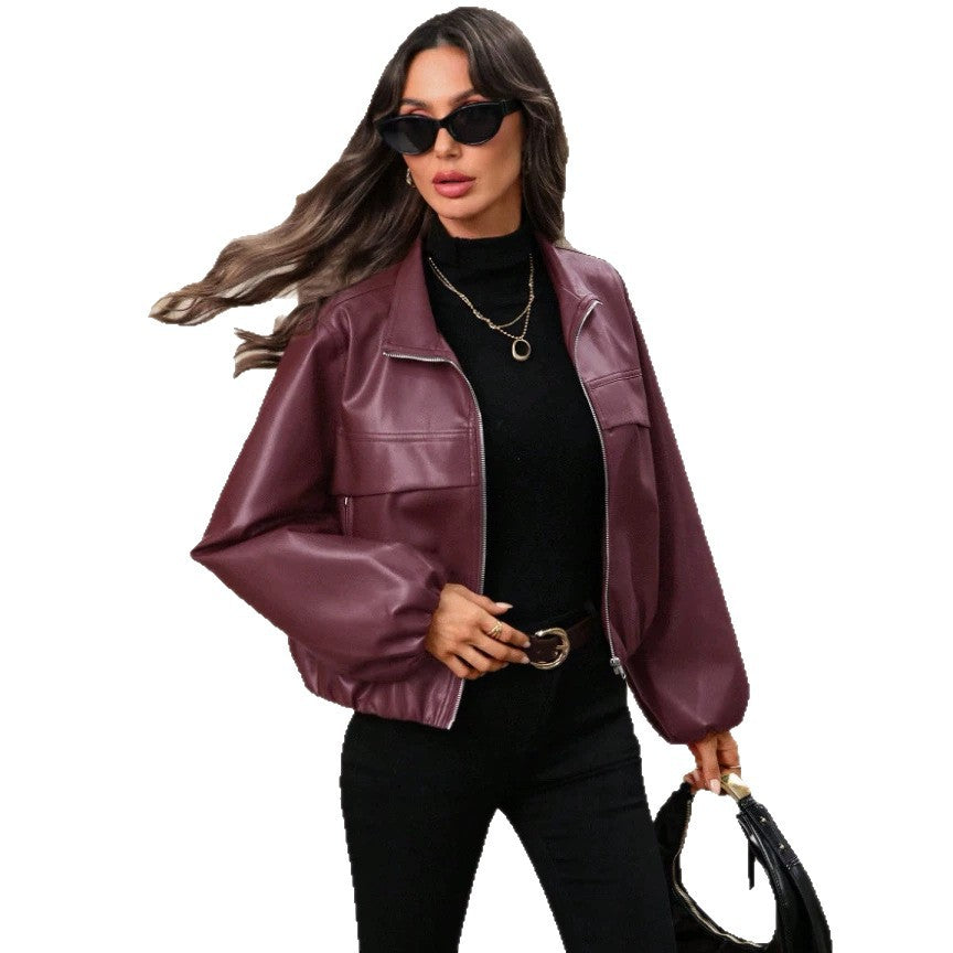 Kurz geschnittene Damenjacke, modisch und modern, perfekt für den vielseitigen Streetstyle-Look.