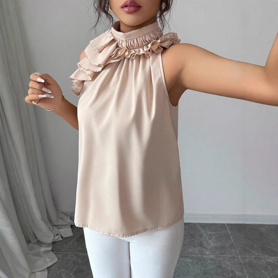 Modernes ärmelloses Damen Volant Top mit elegantem Rüschenkragen und asymmetrischem Saum, vielseitig kombinierbar.