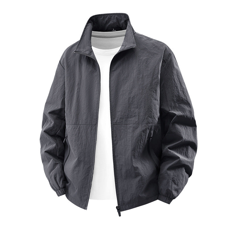 Komfortable leichte Herrenjacke, atmungsaktiv & vielseitig, die ideale Ergänzung für Ihre Garderobe.
