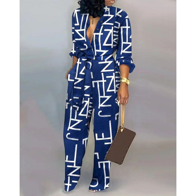 Lässiger Sommer Overall für Damen. Bequemer Patchwork-Einteiler, ideal für entspannte Tage.