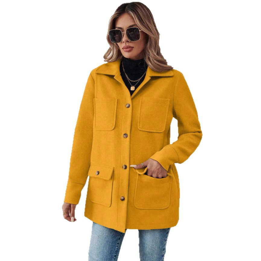 Moderne Damen Utility-Jacke, locker geschnitten, ideal für einen entspannten Urban-Style.