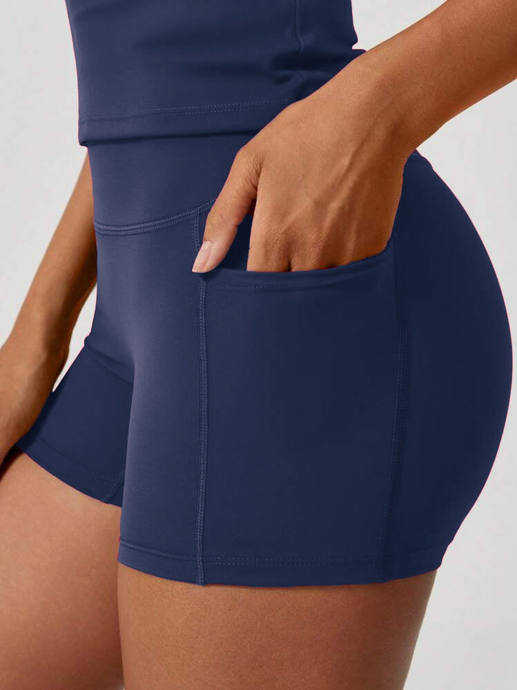 Leichte & bequeme Damen Trainingsshorts für alle Sportarten.