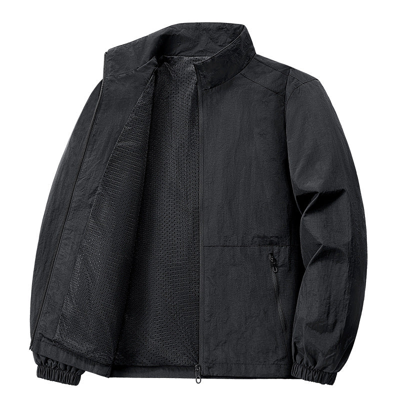 Vielseitige Herrenjacke für Frühling & Herbst. Leicht, sportlich & elegant mit schmalem Kragen.