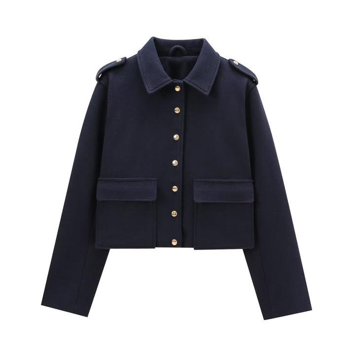 Elegante schwarze Damen Kurzjacke mit stilvollen Pattentaschen, perfekt als Übergangsjacke.