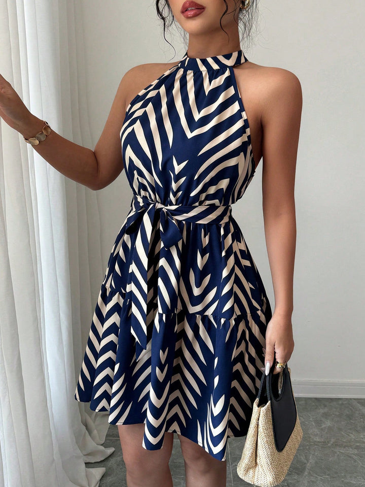 Damen A-Linie Sommerkleid, gestuft, mit Neckholder & Taillengürtel. Edles Freizeitkleid mit Grafik-Print, ideal für Urlaub.