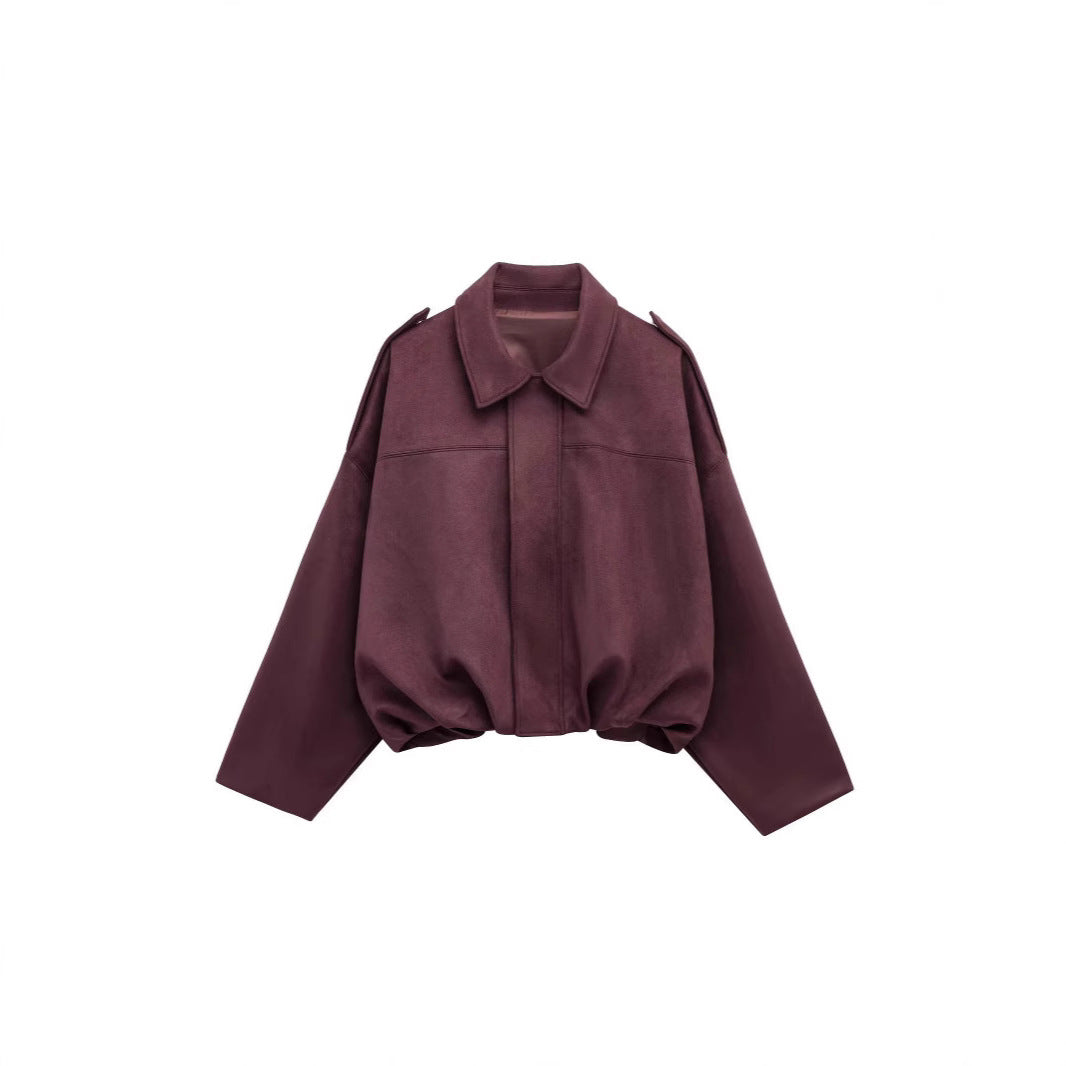 Elegante Damen Kurzjacke mit lässigem Schnitt. Modische Freizeitjacke für Frühling und Herbsttage.