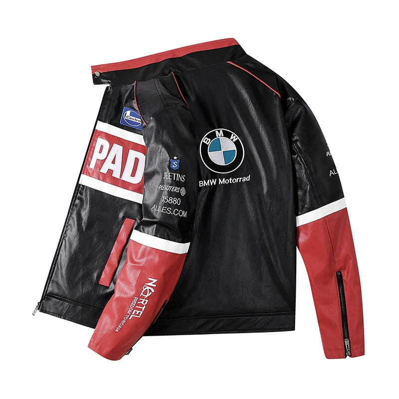 Rückansicht einer eleganten schwarzen Männer Bikerjacke, figurbetonte Sportjacke mit Urban-Stil für Herren.