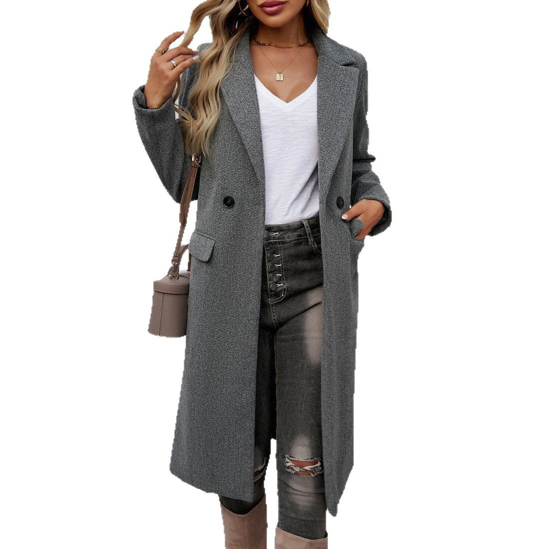 Femininer klassischer Damen-Langmantel, zeitlos elegant für Herbst & Winter. Hoher Tragekomfort.