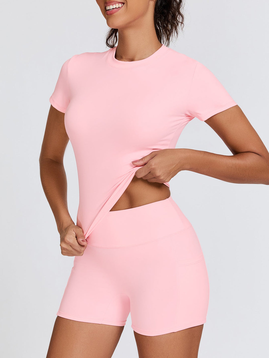 Damenshorts Activewear, hoher Bund, bequem für Sport und Freizeit.