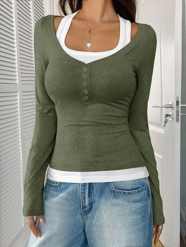 Schmal geschnittenes Damen Langarmshirt mit U-Ausschnitt. Vielseitig als Basic oder für den Lagenlook geeignet.