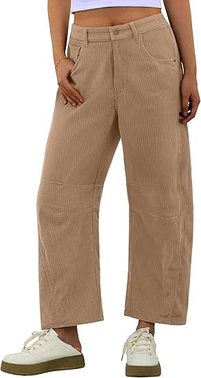 Leichte weite Hose für Damen mit eleganten Falten und praktischen Taschen, ideal für Frühling & Sommer.