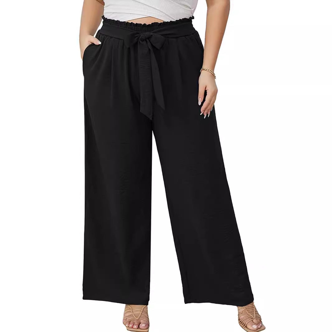 Vielseitige Damen Paperbag-Hose mit weitem Bein; elegant für das Büro, bequem für die Freizeit. Mit Bindegürtel.