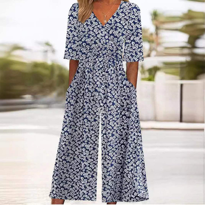 Moderner Damen Overall Elina mit weitem, luftigem Bein für Sommer & Frühling, stilvoll und angenehm zu tragen.