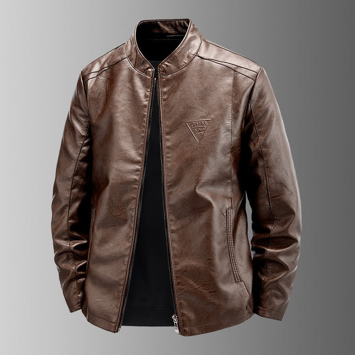 Schwarze Herren Kunstlederjacke – modische Stehkragenjacke, robust und ideal als elegante Übergangsjacke.