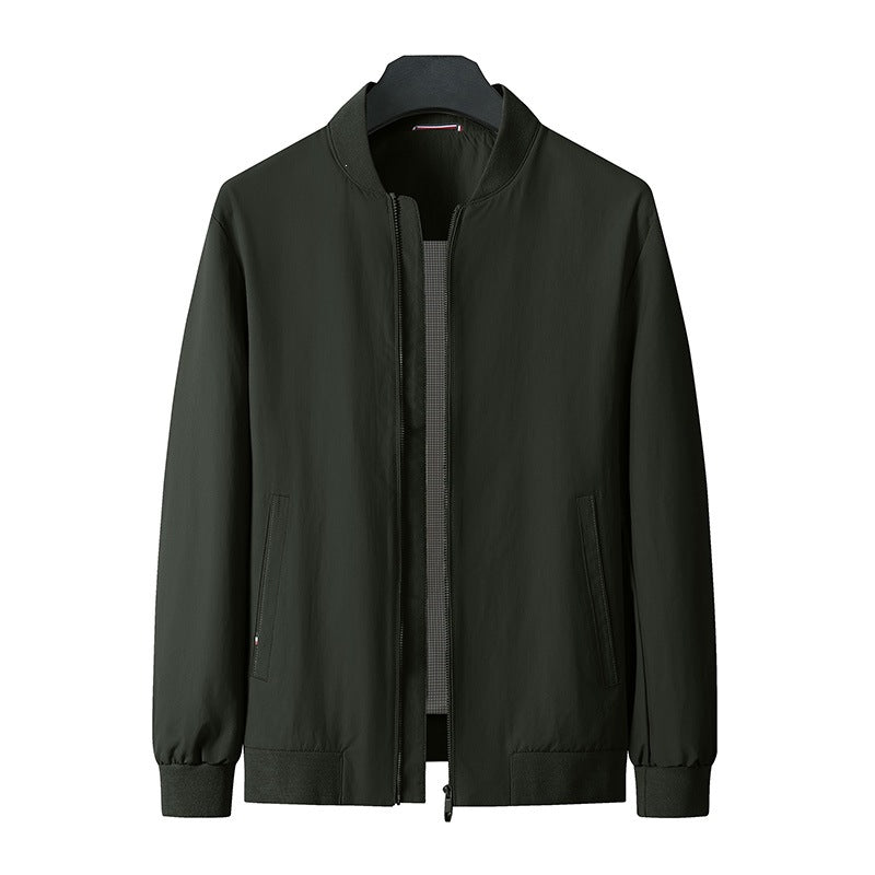 Komfortable, atmungsaktive Herren Freizeitjacke, perfekt als leichte Übergangsjacke für warme Tage.