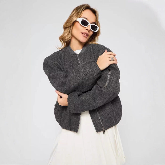 Elegante graue Damen Boucle-Jacke im Blazer-Stil für stilvolle Anlässe und gehobene Freizeitlooks.