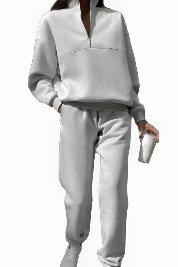 Stylisches Damen Zweiteiler Jogger Set, ideal als Sportbekleidung oder gemütlicher Freizeitanzug für Damen.