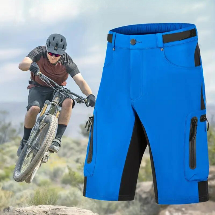 Funktionale Herren Sportshorts, bequem & robust. Perfekt als MTB Radhose für Herren auf dem Trail.
