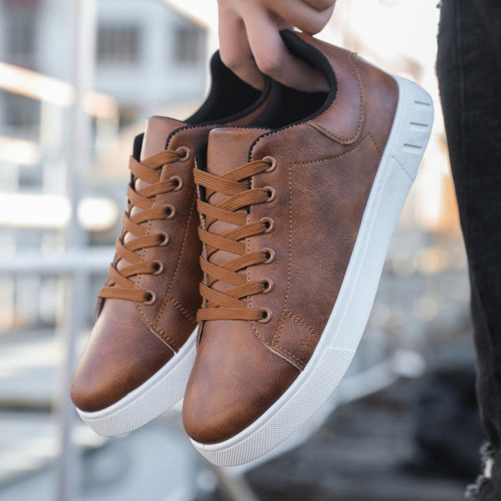 Nachhaltige vegane Herren-Sneaker, umweltfreundlich & schick. Bequeme und langlebige Alltagsschuhe.