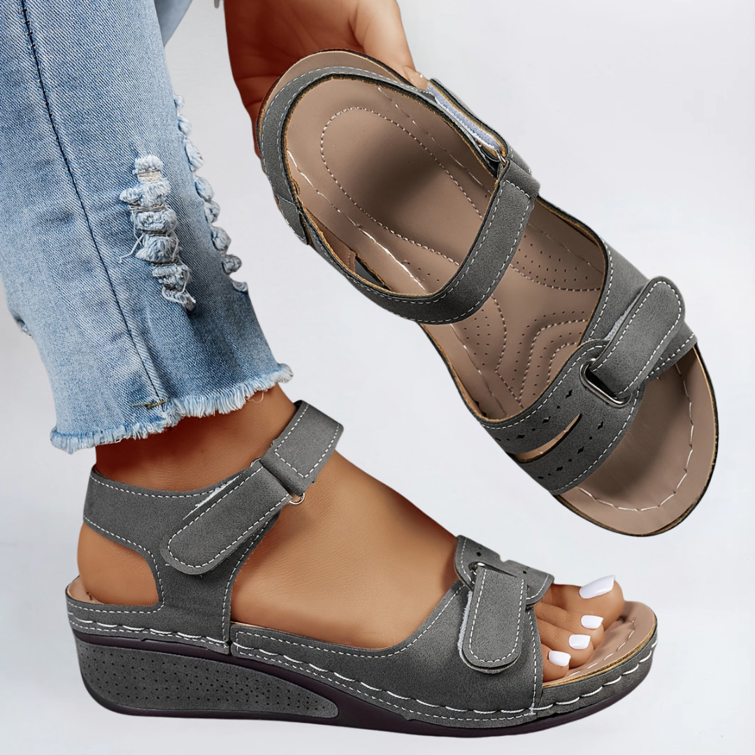 Ergonomische Fussbettsandalen in Weiss