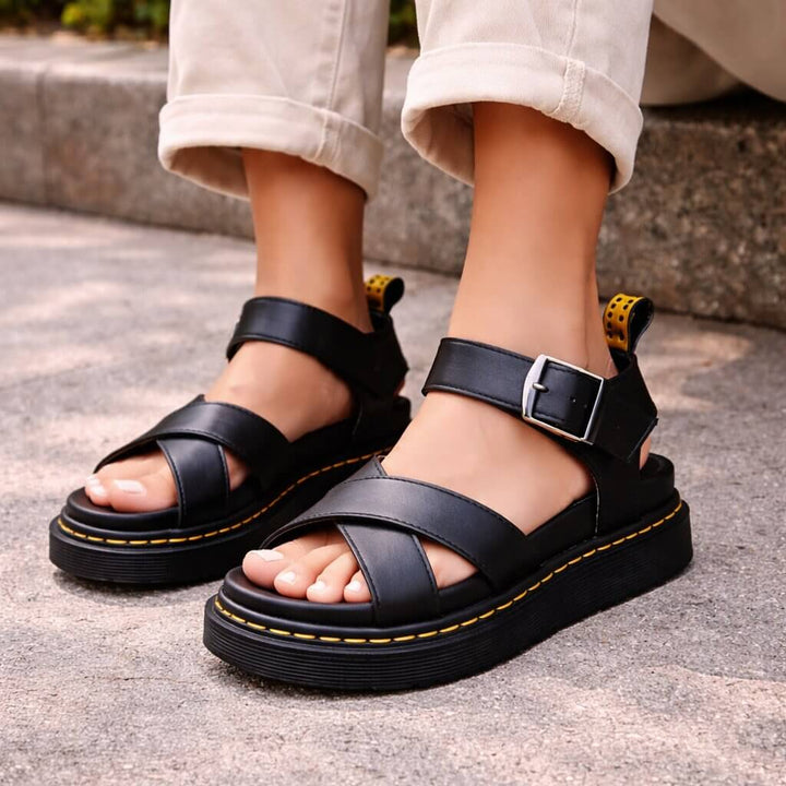 Damen Orthopädische Plateau-Sandalen mit bequemem Fußbett und verstellbaren Riemen für Gehkomfort im Sommer.