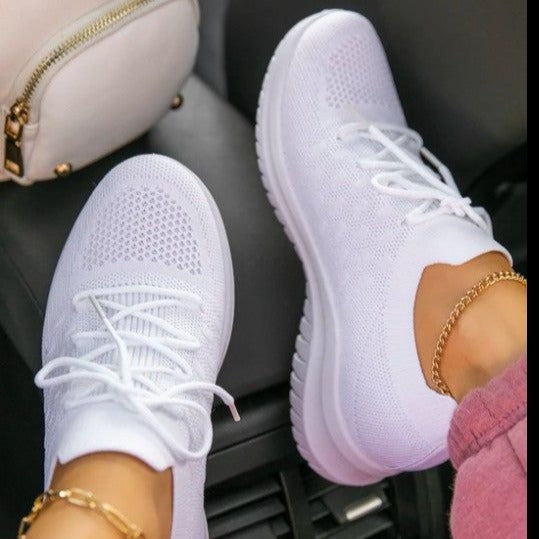 Herbstliche Damensneakers, federleicht & atmungsaktiv, mit sicherer rutschfester Sohle für optimalen Halt.