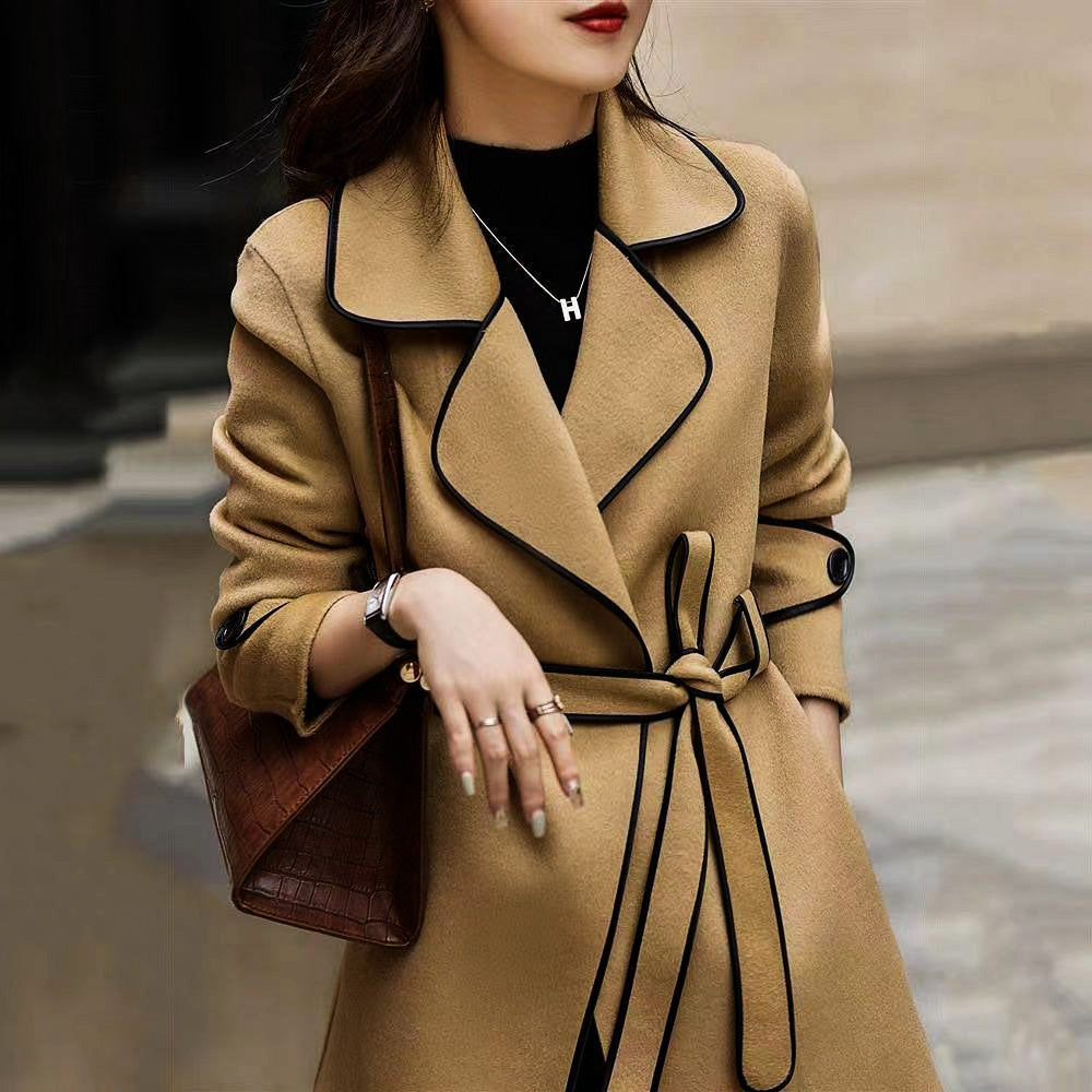 Vielseitiger Damen A-Linien Übergangsmantel. Eleganter Schnitt, Taillengürtel. Perfekt für Herbst & Frühling.