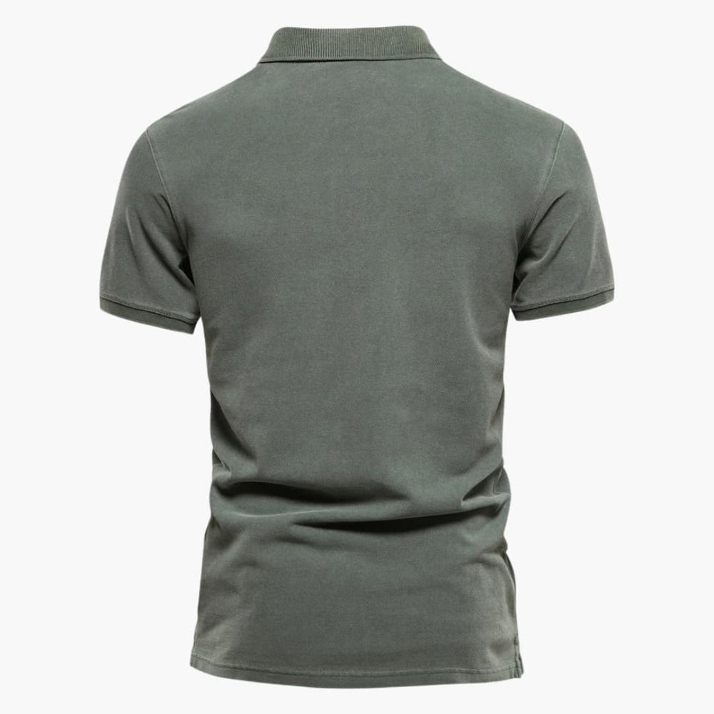 Vielseitiges Herren Kurzarm Polohemd für Freizeit und Smart Casual, mit stylischem Kragen und flexibler Knopfleiste.