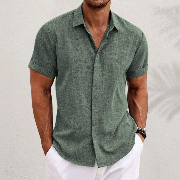 Atmungsaktives Herren Freizeit Shirt, kurzärmlig, für maximalen Komfort an warmen Sommertagen.