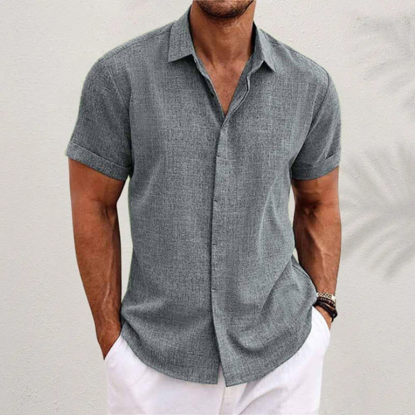 Elegantes Business Casual Polohemd für Herren. Kurzarm und bequem, vielseitig kombinierbar.