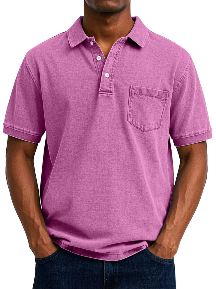 Lässiges Kurzarm-Poloshirt für Herren im Vintage-Denim-Stil mit Brusttasche. Ideal für Freizeit.