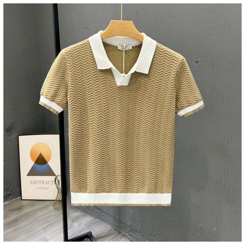 Sportlich-elegantes Herren Poloshirt mit Fischgrätmuster und Kontrastkragen. Ideal für Business Casual & Freizeit.