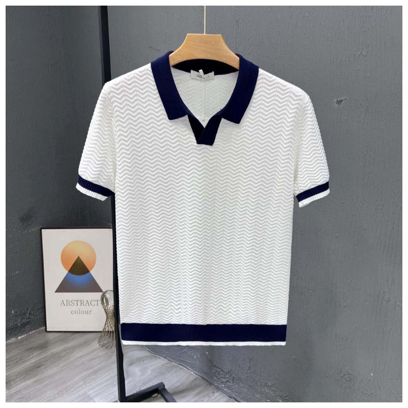 Herren Poloshirt mit elegantem Fischgrätmuster und stilvollem Kontrastkragen. Modernes kurzärmeliges Polohemd für Männer.