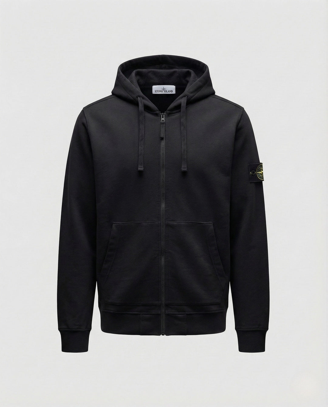 Lässige Unisex Kapuzen-Sweatjacke im urbanen Streetwear-Stil. Bequem für unterwegs & Freizeit.