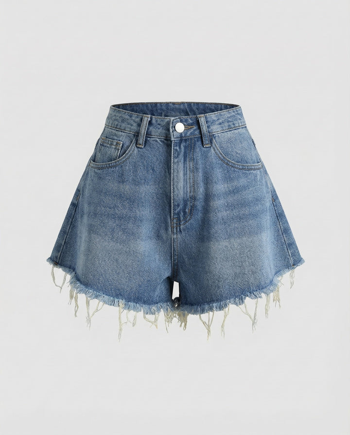 Vorderansicht des Damen High Waist Skorts in Rockoptik mit Fransen. Sommerlicher A-Linien-Schnitt.