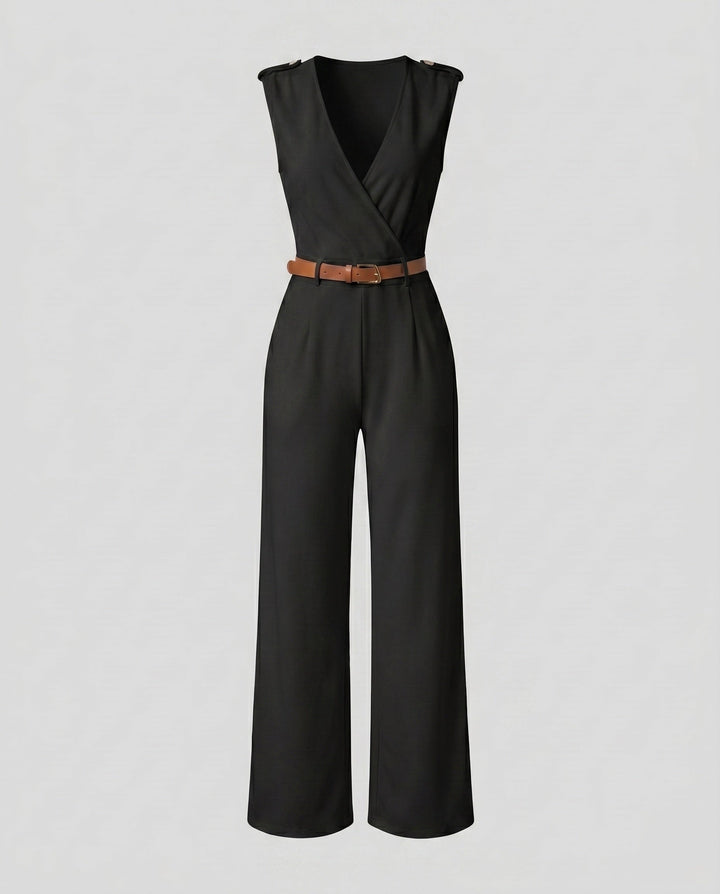 Sommerlicher Damen Jumpsuit mit V-Ausschnitt, weitem Bein und lockerem Sitz, angenehm zu tragen.