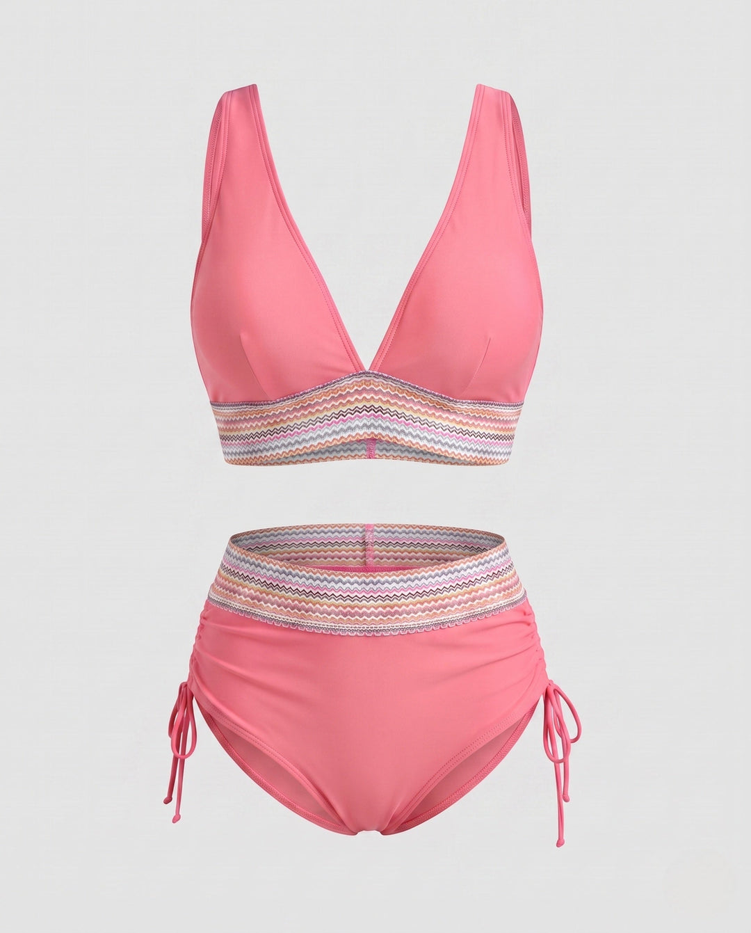 Eleganter Damen Zweiteiler Bikini: V-Ausschnitt Oberteil, hochgeschnittenes Unterteil mit Raffdetails.