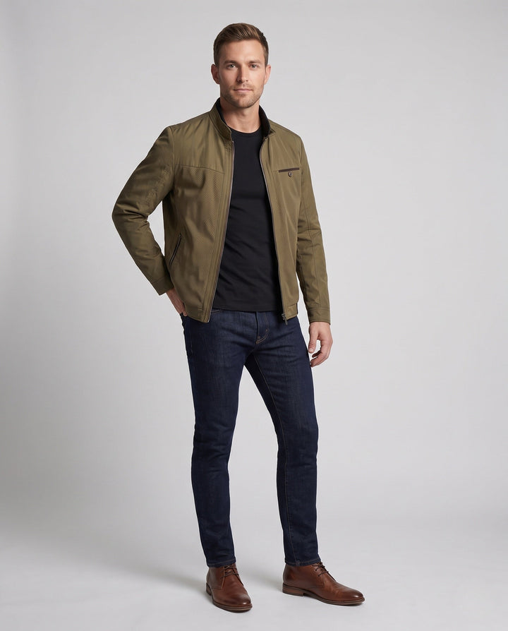 Grüne Herren Hybridjacke mit Stehkragen, atmungsaktiv, slim fit. Leichte Übergangsjacke für Frühling/Herbst.