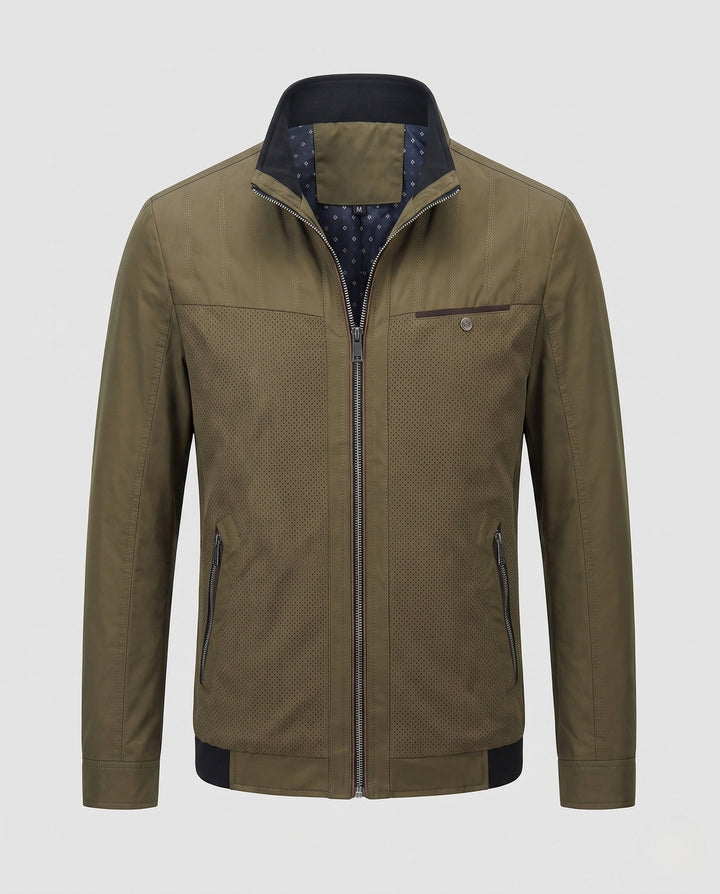 Leichte grüne Herren Hybridjacke mit Stehkragen. Atmungsaktive Frühling-/Herbstjacke, slim fit für unterwegs.