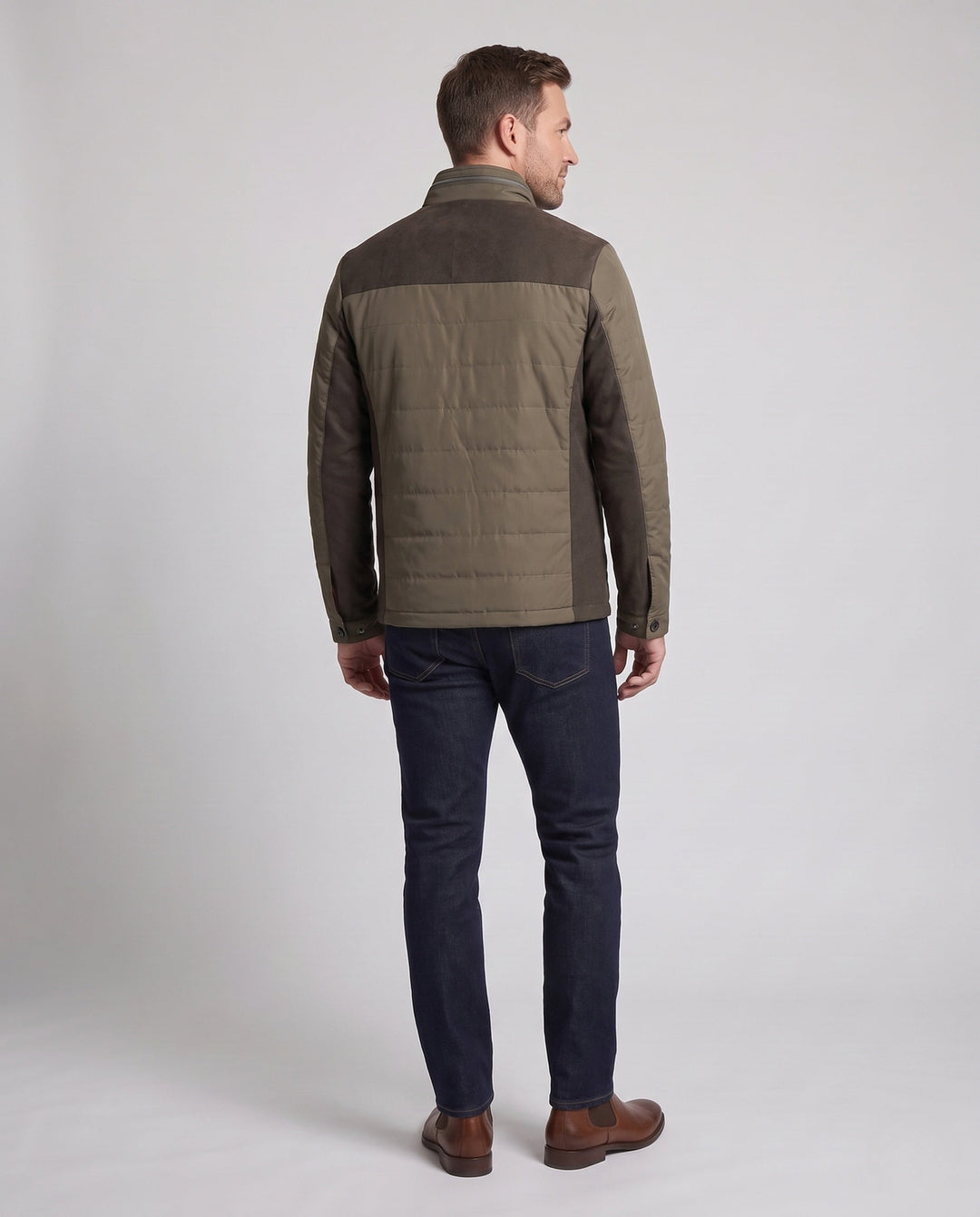 Vielseitige Herren-Steppjacke, leicht & winddicht, ideal für Outdoor, Alltag & Business-Reisen.