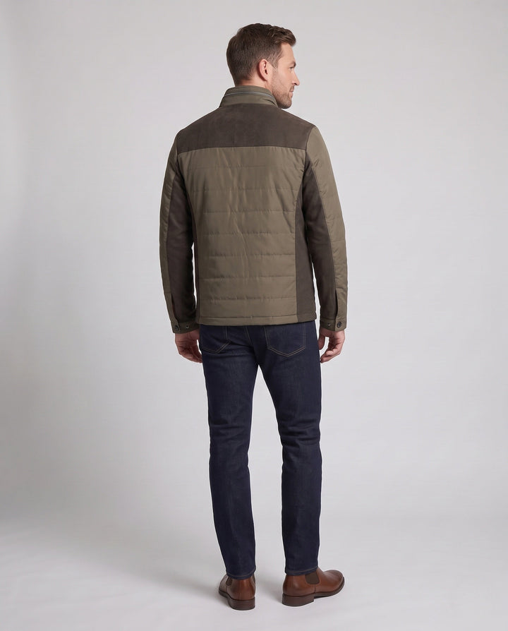 Vielseitige Herren-Steppjacke, leicht & winddicht, ideal für Outdoor, Alltag & Business-Reisen.