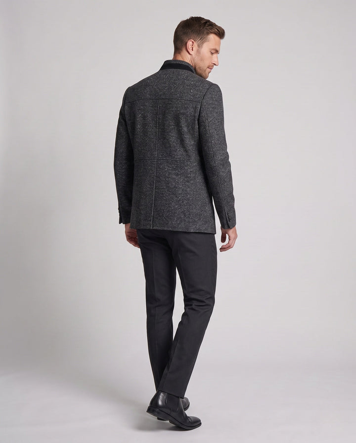 Moderner Herren Kurzmantel mit Stehkragen, elegant & bequem. Perfekter warmer Winter- oder Übergangsmantel.