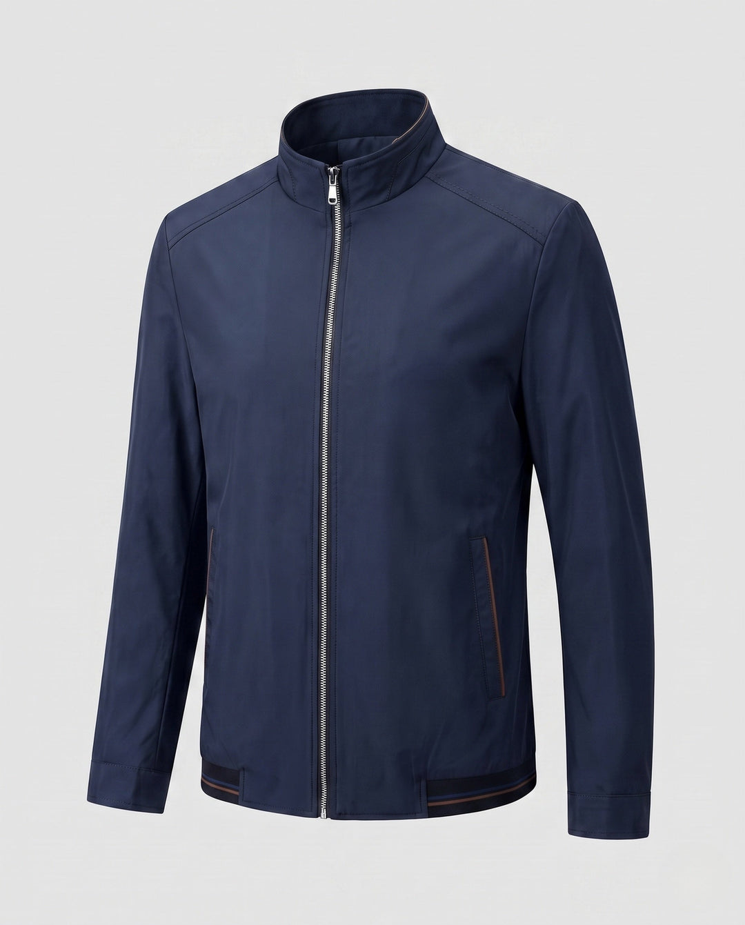 Robuste Herren Stehkragenjacke, windabweisend & pflegeleicht; perfekt für den aktiven Alltag.