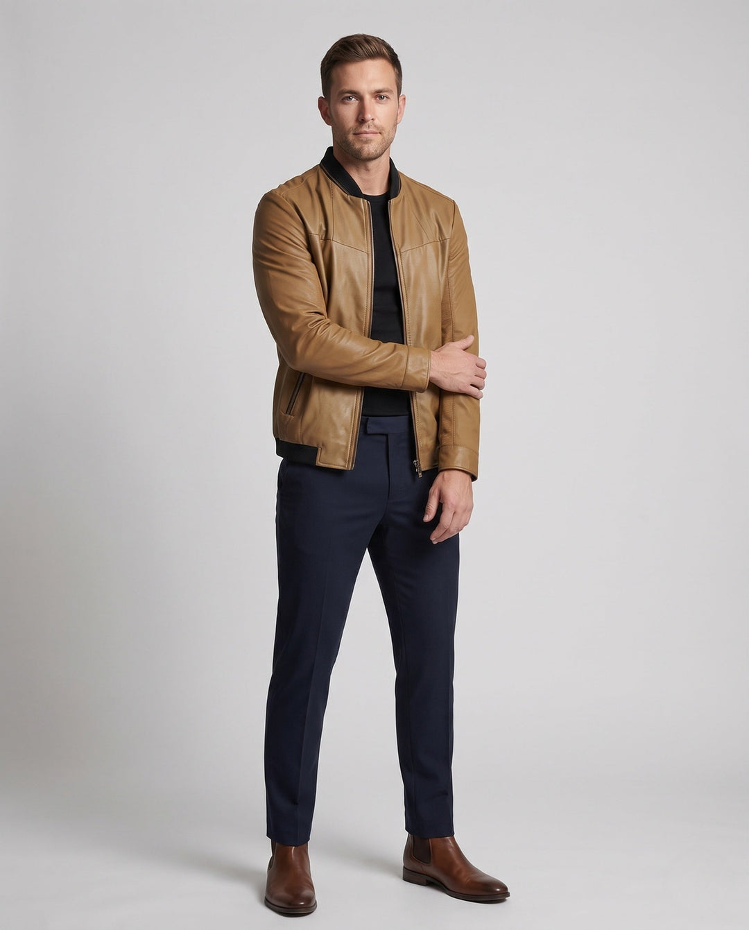 Herren-Blouson in Lederoptik mit Stehkragen, stilvoll & modern. Perfekte Übergangsjacke für Männer.