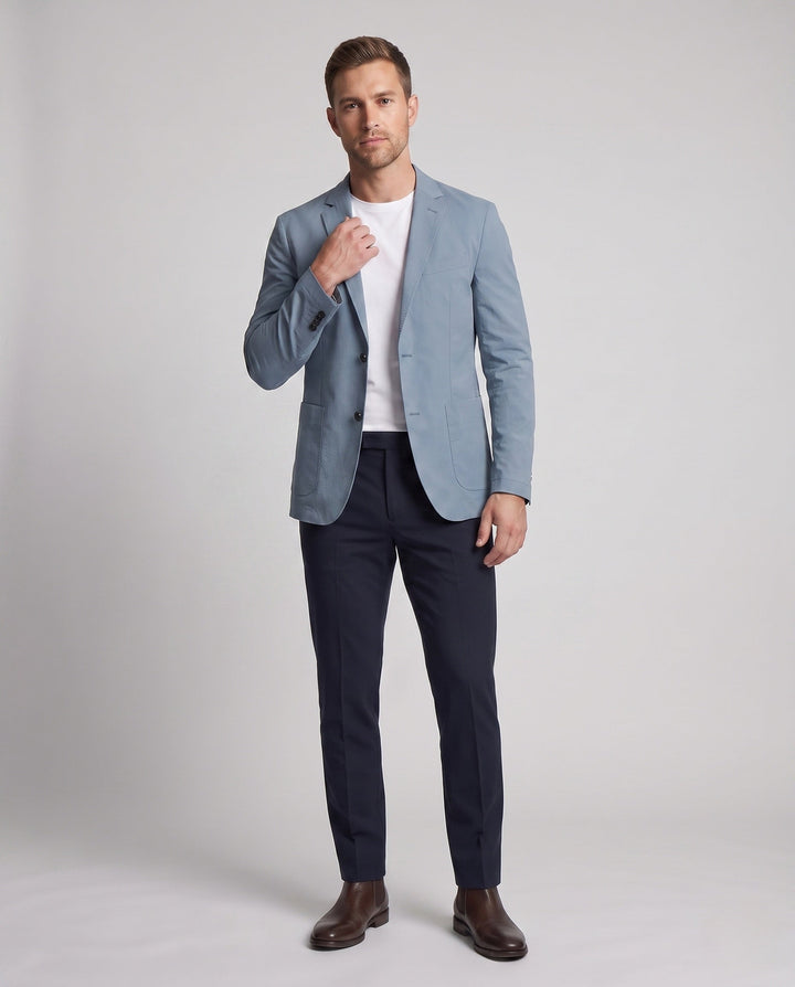 Herren Reiseblazer in Dunkelblau, elegant für Business & Freizeit, knitterfrei & pflegeleicht.