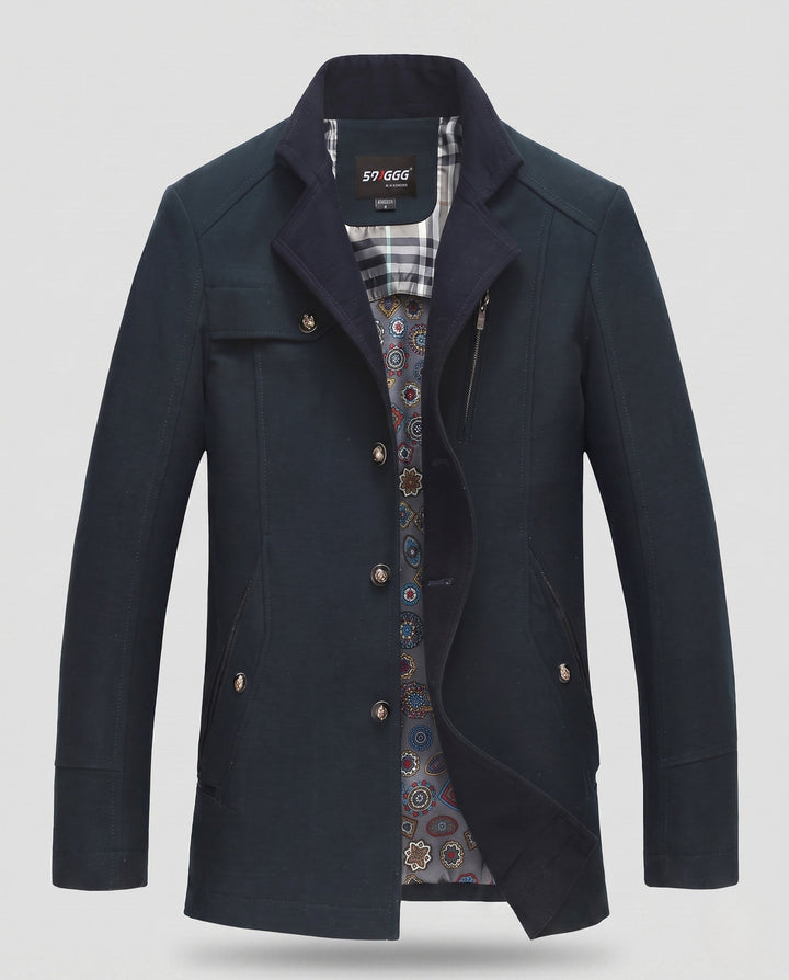 Stilvolle Herrenmode: Dunkelblaue Übergangsjacke mit Reißverschluss & Knöpfen, zeitlose Eleganz.
