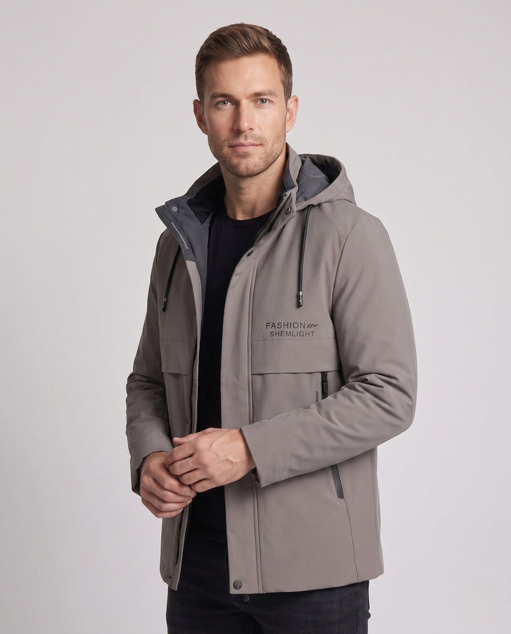 Stilvoller Herren Thermomantel mit Kapuze, wasserabweisend und warm, ideal als Winterjacke für Pendler.