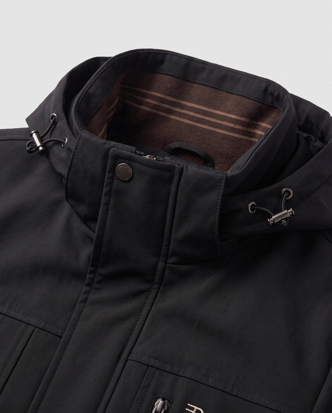Herren Wintermantel mit Kapuze, wasserabweisend und warm. Perfekt für Outdoor-Aktivitäten im Winter.