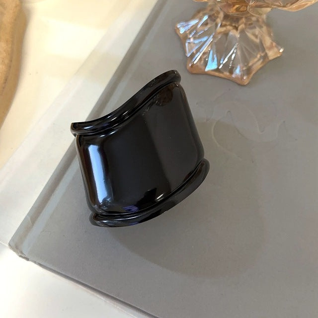 Trendiges Unisex Armband aus Metall mit einzigartiger asymmetrischer Wellenform, cooler Schmuck.