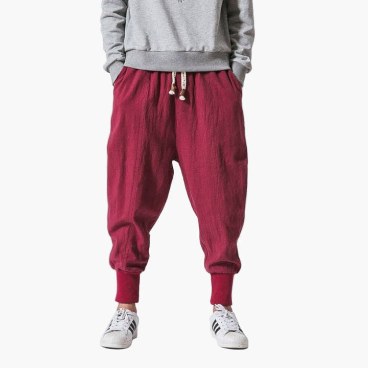 Bequeme Alltagshose für Herren, lockere Haremshose im sportlichen Jogging-Design.